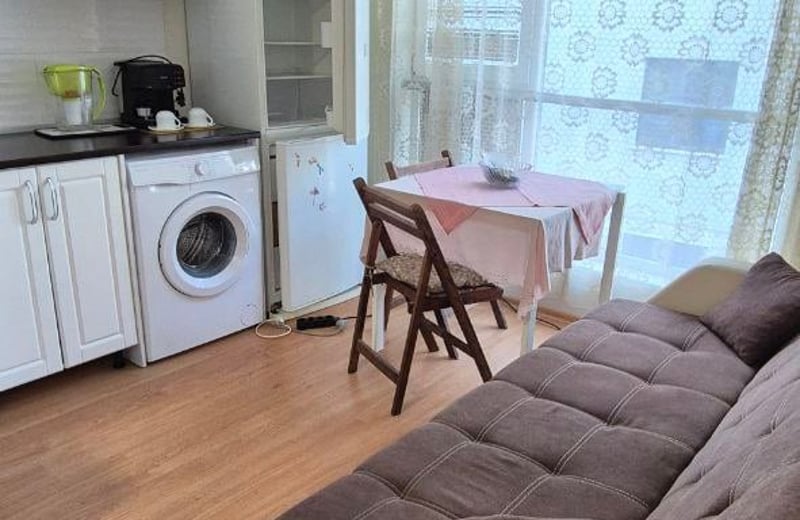 Alquiler de un apartamento acogedor y compacto de dos habitaciones en el barrio de Levski, Varna, Bulgaria